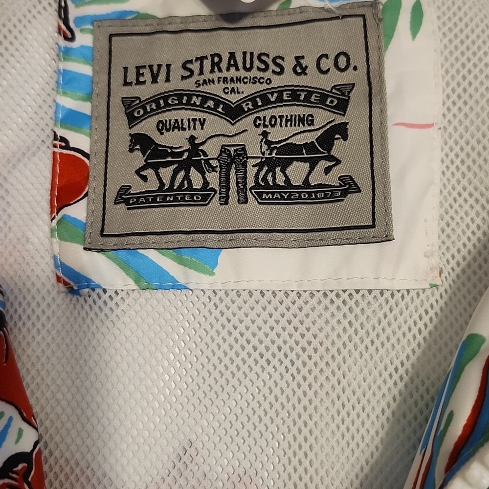 Levi's Women's Red Floral Ski Jacket - Picture 4 of 7